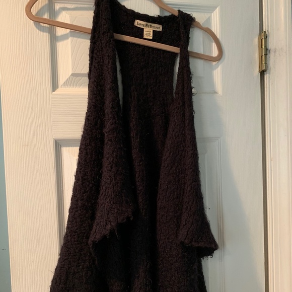 Black sweater vest - Picture 1 of 2